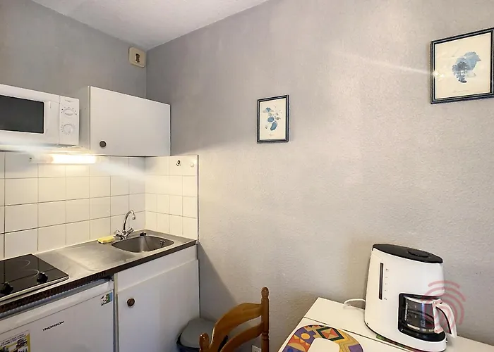 A Lamalou-les-bains, Balcon, Wifi, Proche Thermes Et Nature - Fr-1-451-208 *